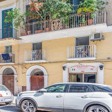 Stazione Centrale & Universita Lovely Apartment Бари Экстерьер фото